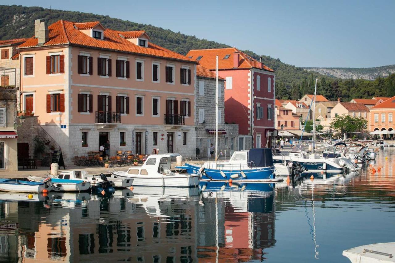 Ancora Faros Appartement Stari Grad  Buitenkant foto